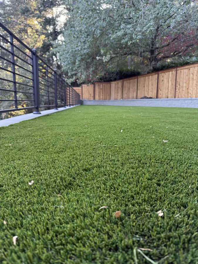 Synthetic Turf Courtyard & Custom Steel Handrails